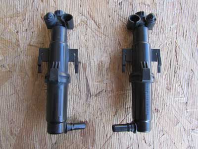 BMW Headlight Washer Sprayer Nozzles (Includes Left and Right Set) 61677149885 F10 528i 535i 550i ActiveHybrid 5 M5